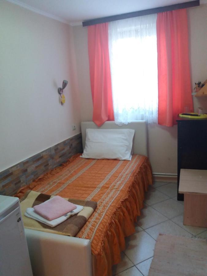 Vila Verona Sobe Palić Extérieur photo